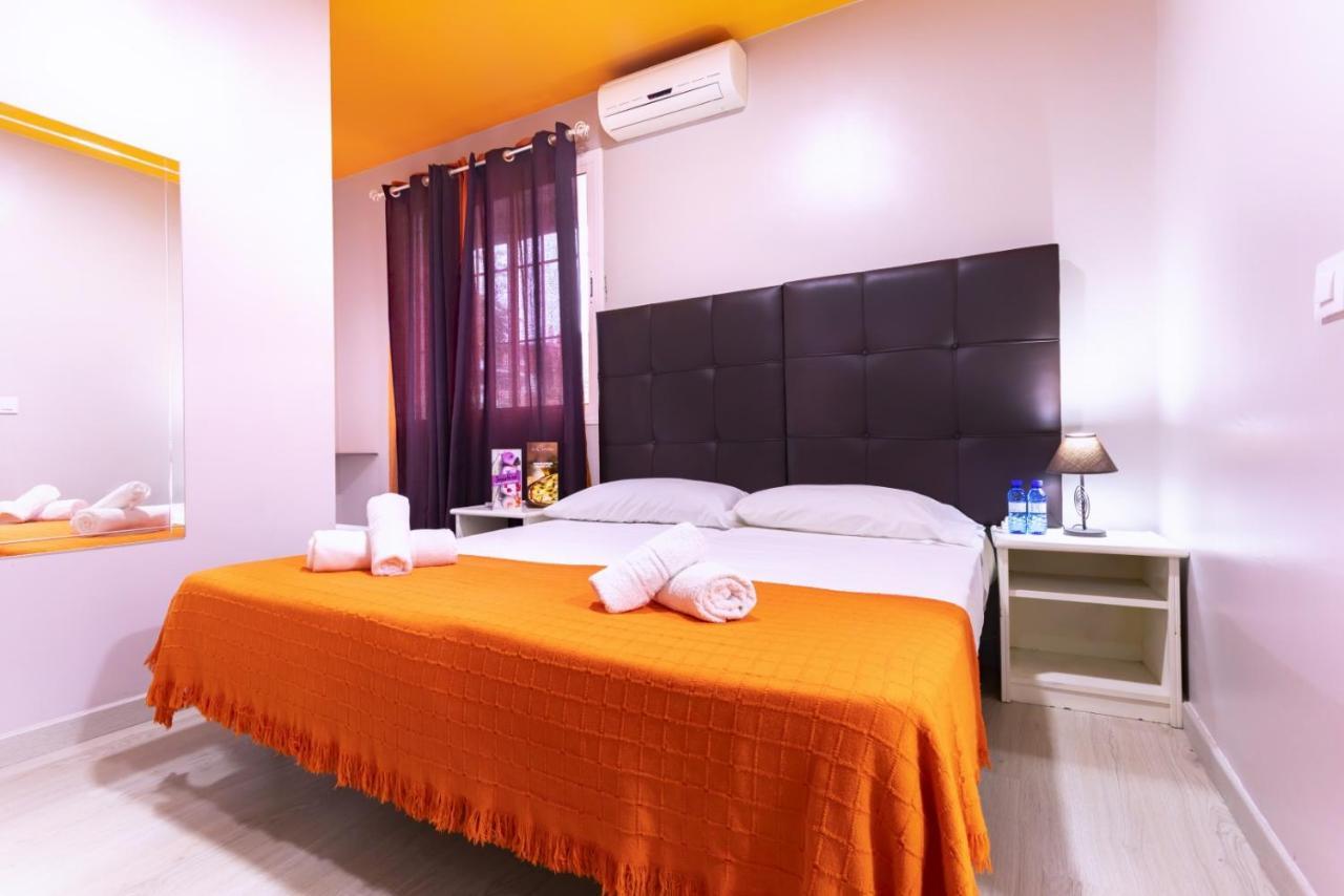 Hostal Ciudad Jardin Malaga Exterior photo